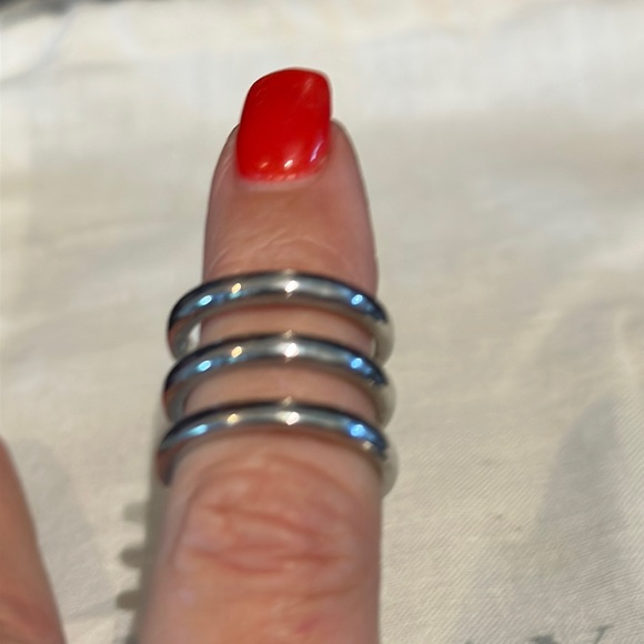 Ann Taylor Silver-tone Three Layer Ring Size 6 - Picture 4 of 5